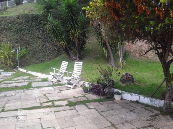 Imagem A VENDA!!! Casa em condominio com 3 dormitorios sendo uma suite, piscina e 4 vagas cobertas.