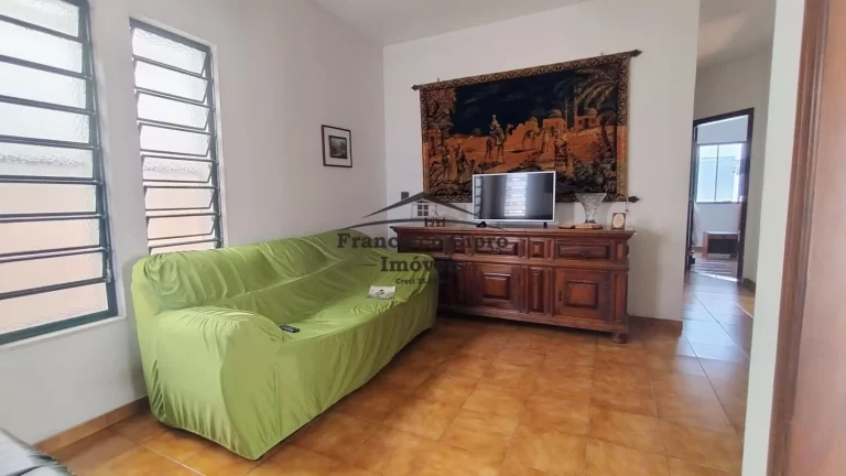 Imagem Casa à venda no bairro Jardim Rony - Guaratinguetá/SP