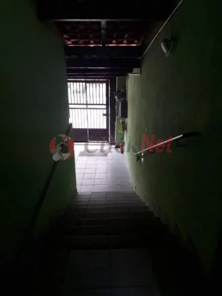 Imagem Casa assobradada para Venda com 3 dormitórios sendo 1 suíte e 2 vagas no bairro Nova Baeta em São Bernardo do Campo