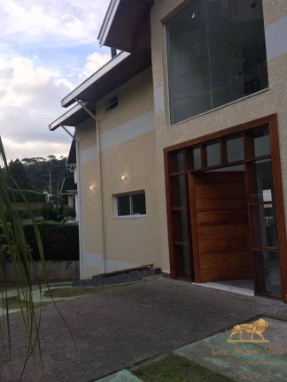 Imagem Oportunidade!! Casa nova em condomínio a venda em Campos do Jordão-SP