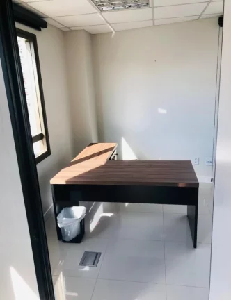 Imagem Sala Comercial para Venda em Florianópolis / SC no bairro Centro