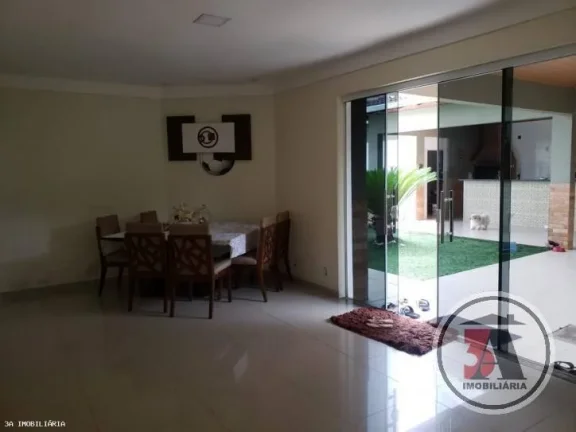 Imagem Casa c/ 400m2 no Areal
