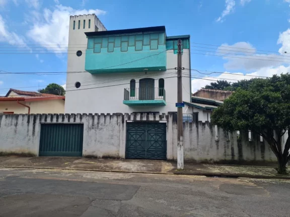Imagem SOBRADO ANTIGO - 4 DORM SENDO 2 SUÍTES - JARDIM BOMFIM - CAMPINAS