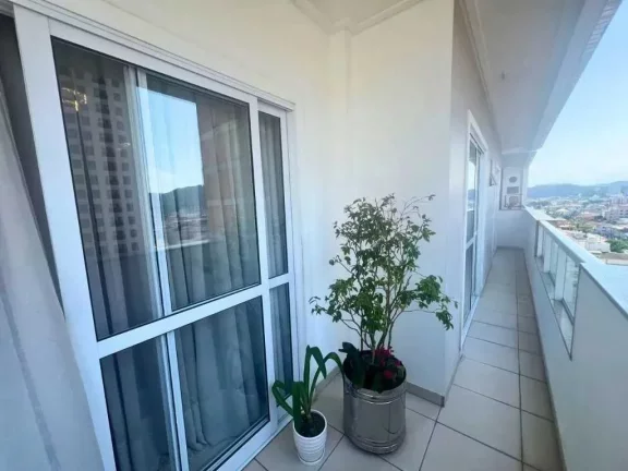 Imagem Apartamento com vista para o mar com 3 dormitórios e 2 vagas de garagem em Balneário Camboriú