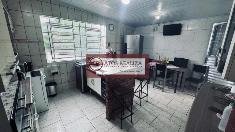 Imagem Casa à Venda no Parque Grajaú, SP - 2 Quartos, 100m², R$320 mil