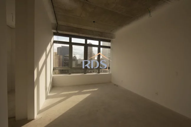 Imagem Apartamento no contrapiso a venda de 575m² com 4 suítes e 6 vagas no Itaim