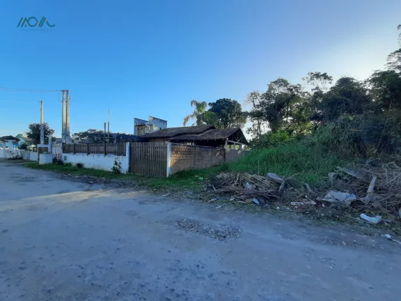 Imagem Três terrenos juntos, na região central de Itapoá - Balneário São José