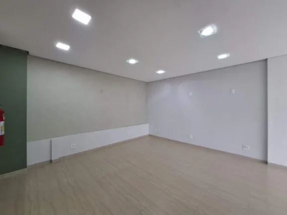 Imagem Sala Comercial Térrea com Vitrine  43m² - Jardim Bosque Viv