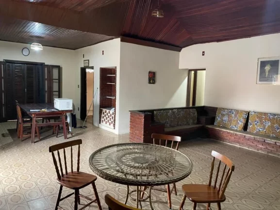 Casa com 3 dormitórios, 300 m² - venda por R$ 1.000.000 ou aluguel por R$ 3.500/mês - Indaiá - Caraguatatuba/SP