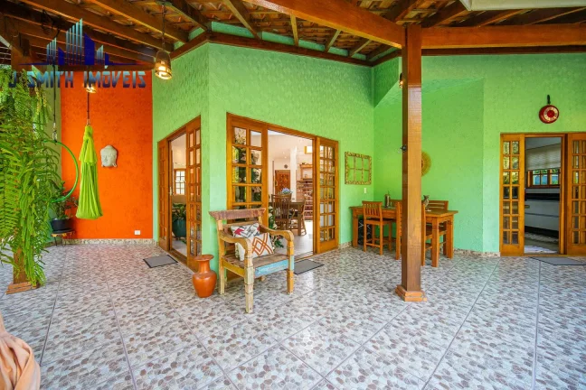 Imagem CASA ESTILO CAMPESTRE, LINDA, 3 SUÍTES. ÓTIMOS ACABAMENTOS.