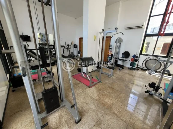 Imagem Venda de um apartamento de 3 quartos sendo 1 suíte no Ed. Mirante da Praia