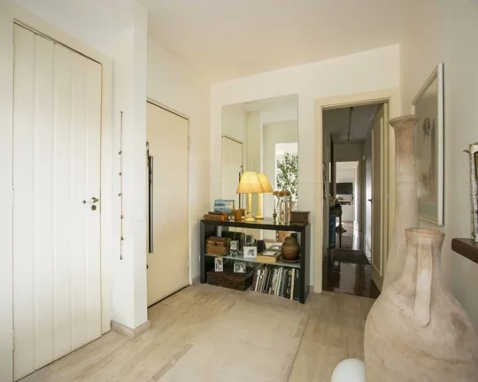 Imagem Apartamento na Vila Madalena com 03 suí­tes e 04 vagas, 205m²