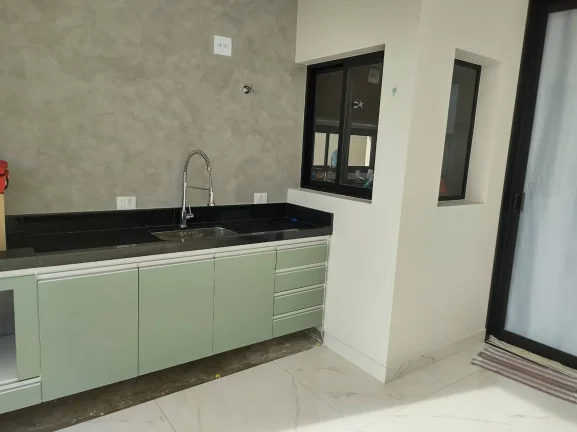 Imagem Condomínio Fogaça - 4 Dormitórios sendo 3 Suítes 1 com closet - Piscina