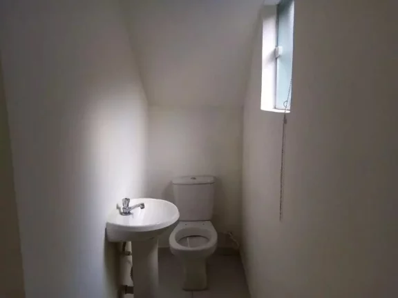Imagem Sobrado com 2 dormitórios à venda, 70 m² por R$ 310.000,00 - Vila Urupês - Suzano/SP