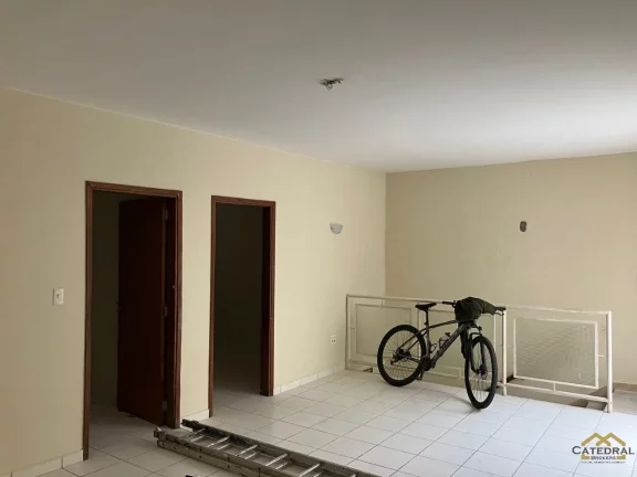 Imagem Casa Comercial na Vila Arens com 250m² por - R$ 3.500,00