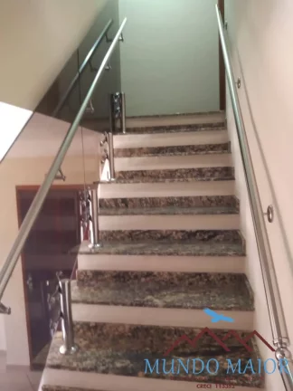 Imagem Casa de Condomínio com 3 Quartos e 3 banheiros à Venda, 149 m -V.Eldizia!