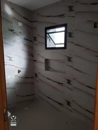Imagem Amplo sobrado de 121 m² com 3 quartos sendo 1 suíte, 2 vagas de garagem à venda por R$ 650.000 - Campo de Santana - Curitiba/PR