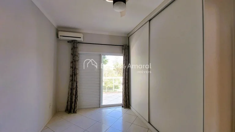 Imagem Aluga-se casa com 4 dormitórios em Valinhos