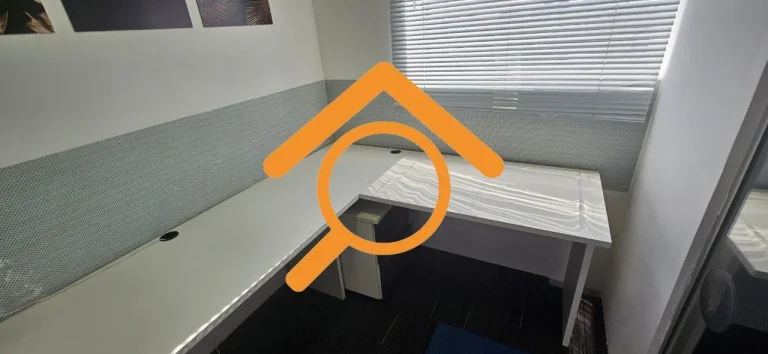 Imagem Sala Comercial à Venda em Condomínio de Prestígio em Santo Amaro, São Paulo-SP: 1 Sala, 1 Banheiro, 1 Vaga, 40m²