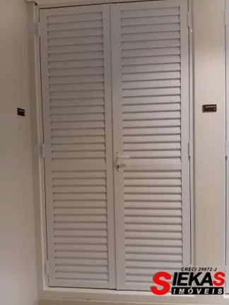 Imagem Apartamento de luxo para locação no Tatuapé, São Paulo-SP: 3 quartos, 2 suítes, 2 vagas de garagem e 140m² de área.