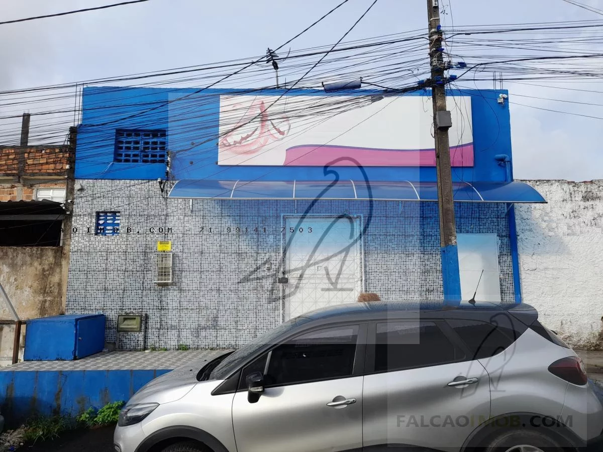Vendo casa comercial em Cajazeiras VIII, Salvador-BA
