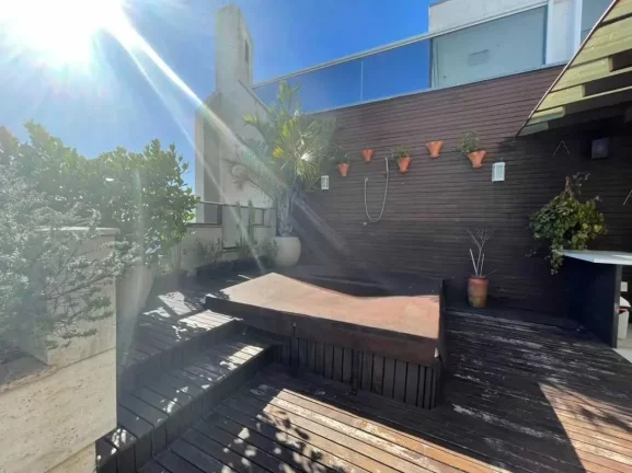 Imagem Apartamento duplex alto padrão mobiliado com 3 suítes e 3 vagas em Balneário Camboriú/SC