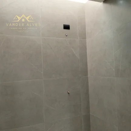 Imagem Imperdível oportunidade: Casa à venda em Foz do Iguaçu-PR, Três Pinheiros, 3 quartos, 1 suíte, 2 salas, 2 banheiros, 2 vagas, 125m²!