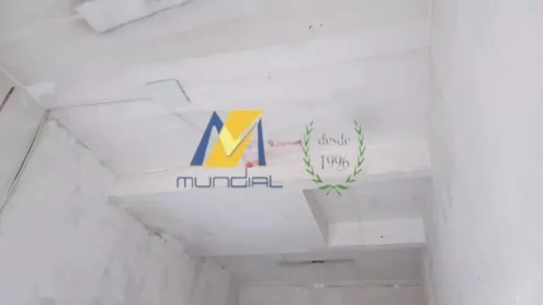 Imagem Salão Comercial de 24m² com Banheiro - Aluguel por R$1500 Mensais