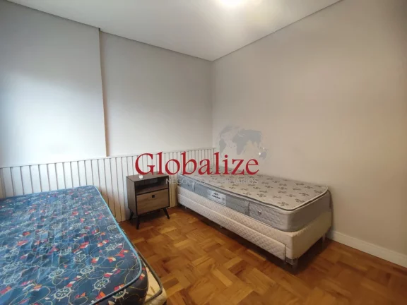 Imagem Apartamento 02 dormitórios 01 suíte vaga de garagem frente mar no Gonzaga em Santos R$ 680.000,00