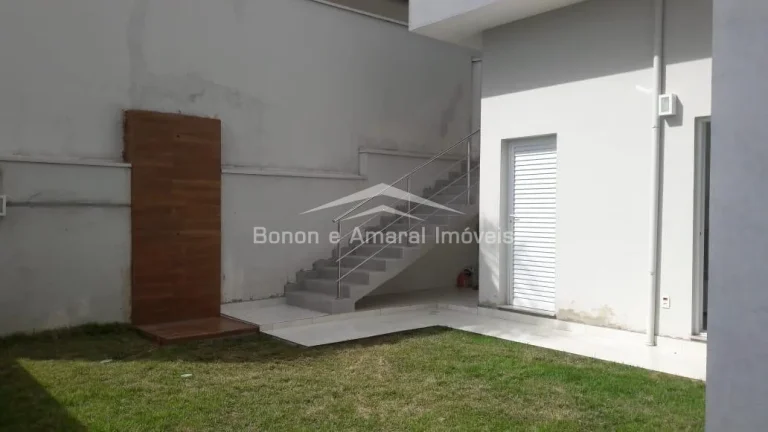 Imagem Casa térrea a venda no Swiss Park.
Somente a vista

Sala para dois ambientes com pé direito duplo,...