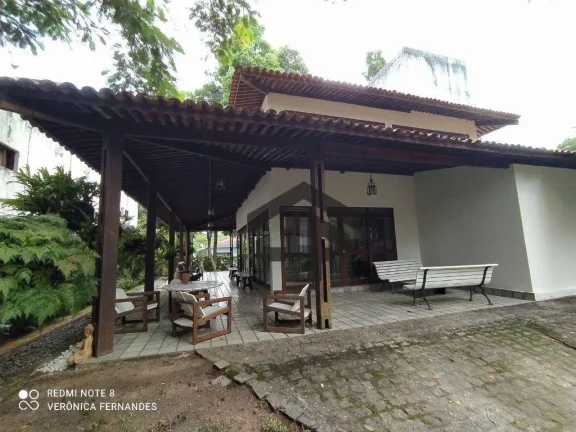 Imagem Casa de 230m² para alugar, com 3 quartos (1 suíte), localizada em Aldeia, Camaragibe - Pernambuco.