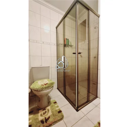 Imagem Sobrado com AMPLO ÁTICO, 170,34m² privativos, FRENTE PARA RUA, localizado no Bairro Boqueirão, Cu...