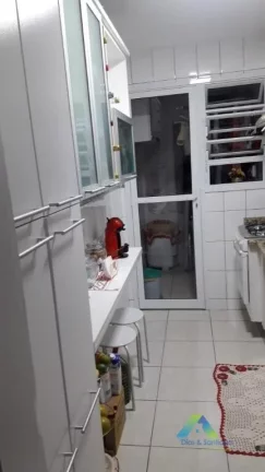 Imagem Lindo apartamento, 3 dormitórios, 1 vaga, lazer completo com localização privilegiada proximo a comércios, transporte publico e principais avenidas.