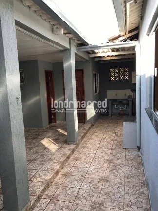 Imagem Casa sozinha no terreno na região norte de Londrina com 3 quartos, área gourmet, 2 vagas de garagem e excelente localização