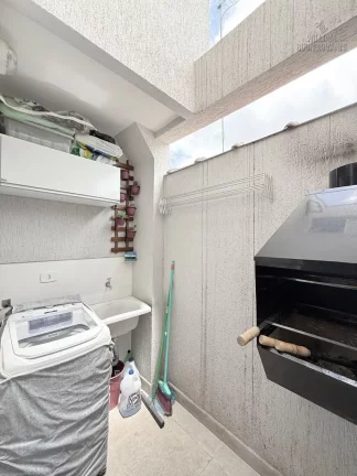 Imagem Conforto e Privacidade em Condomínio Fechado a Poucos Minutos da Praia