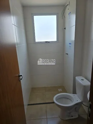 Imagem Apartamento de 2 dormitórios com piscina e portaria 24hrs no Condomínio Reserva do Lago, em Uberaba