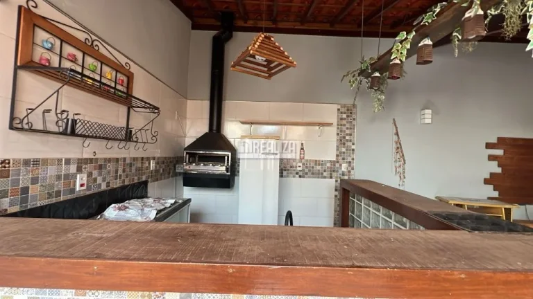 Imagem Casa de 4 dormitórios para alugar em Uberaba - Bairro Grande Horizonte