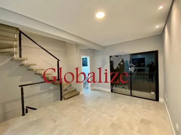 Imagem Lindíssimo Villagio Triplex com 2 dormitórios, Piscina e churrasqueira no bairro do Marapé em Santos (SP) R$.719.000,00 !