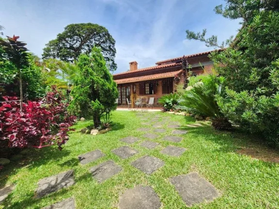 Imagem Casa para Venda em Teresópolis / RJ no bairro Golfe