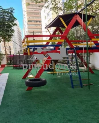 Imagem Apartamento em Higienópolis com 3 quartos sendo 1 suíte e 3vagas, 250m²
