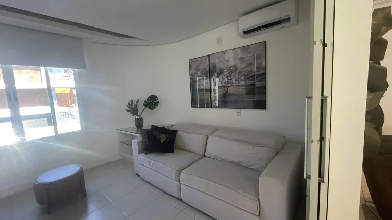 Imagem Casa com 4 Suítes para Temporada em Jurerê Internacional