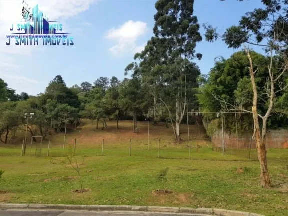 Imagem TERRENO 3.306m³ EM CONDOMÍNIO ALTO PADRÃO NA GRANJA VIANA. LIMPO, PRONTO PARA CONSTRUIR.

Lindo t...