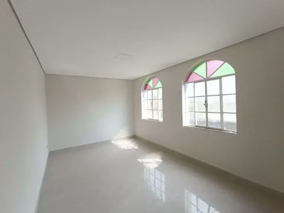 Imagem Apartamento de 3 Quartos com Suíte e DCE para Locação.
