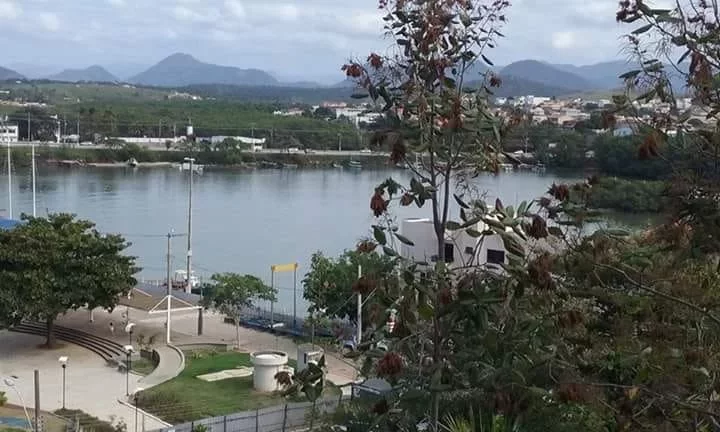 Imagem CASA COMERCIAL em GUARAPARI - ES, CENTRO