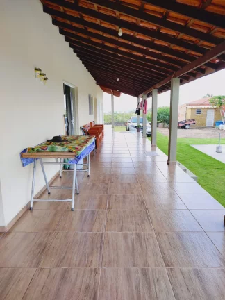 Imagem Descubra seu Paraíso Particular no Recanto da Castelo!