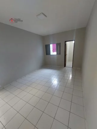 Imagem CASA PARA ALUGAR NA MOOCA, TODA REFORMADA. 2 DORMITÓRIOS GRANDES, SENDO 1 SUÍTE, SALA AMPLA, COZINHA, AMPLA LAVANDERIA COBERTA, 2 BANHEIROS.