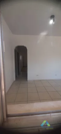 Imagem Excelente casa térrea com 100m² em 2 dormitórios e 1 vaga de garagem coberta com localização privilegiada próximo do Metrô Vila Prudente.
