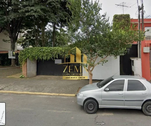 Sobrado para fins comerciais, 450 m2, localização privilegiada.