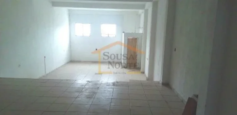 Imagem Salão comercial com 2 banheiros e 180m², no térreo.
Prédio com subsolo e 1º andar que estão lo...