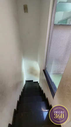 Imagem Sobrado Triplex com excelente espaço interno